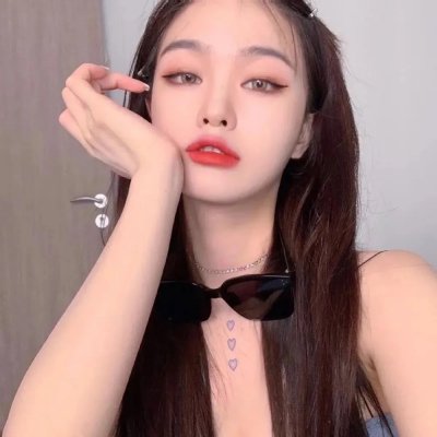 两个爱人和一只熊